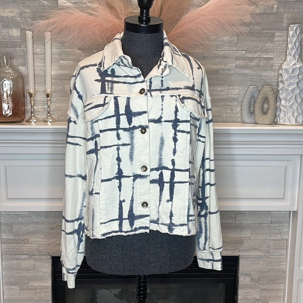 Baci White Blue Abstract Button Down Jacket Size Small